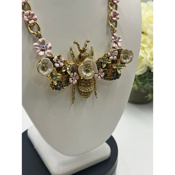 Betsey Johnson Vintage Enchanted Floral Garden Beetle Queen Bee Moth Necklace - Picture 9 of 13